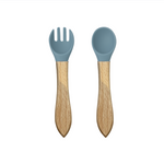 Cutlery set with wooden handle